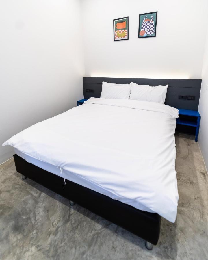 Pier 808 Hostel Bangkok Esterno foto