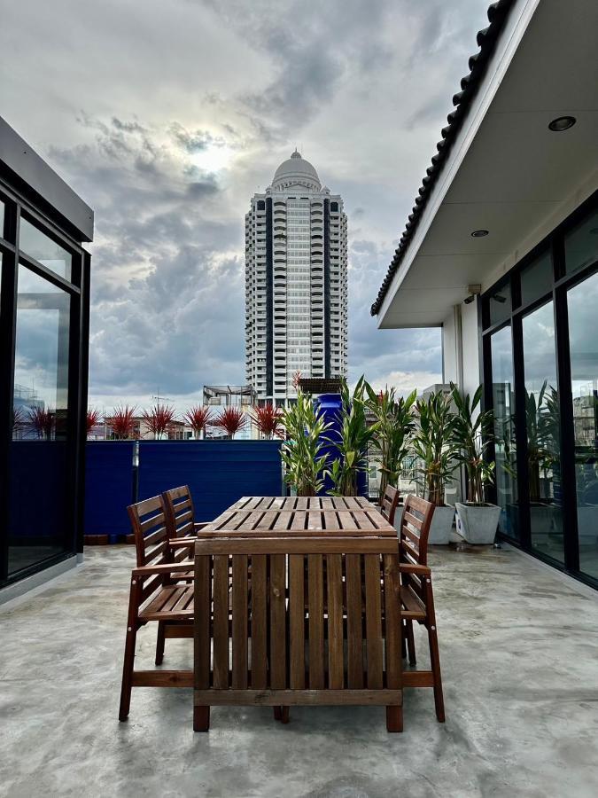 Pier 808 Hostel Bangkok Esterno foto